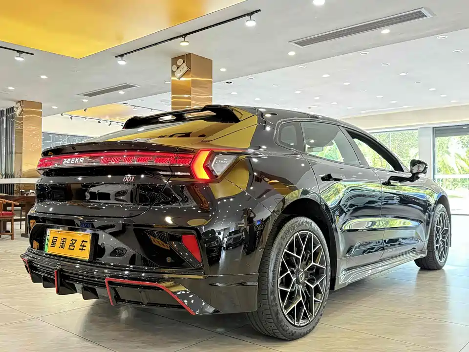 Zeekr 001