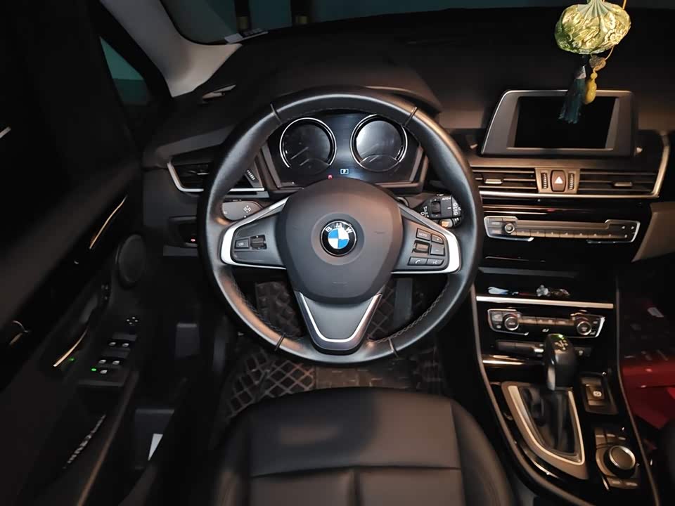 BMW 2 series station wagon