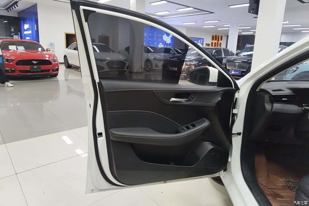Roewe i5, 2025 7