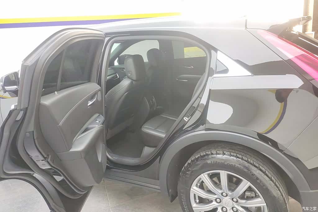 Cadillac XT4, 2022 11