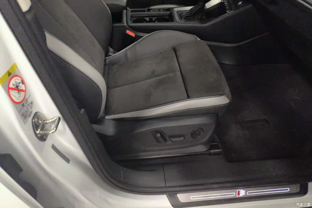 Audi Q3, 2022 8