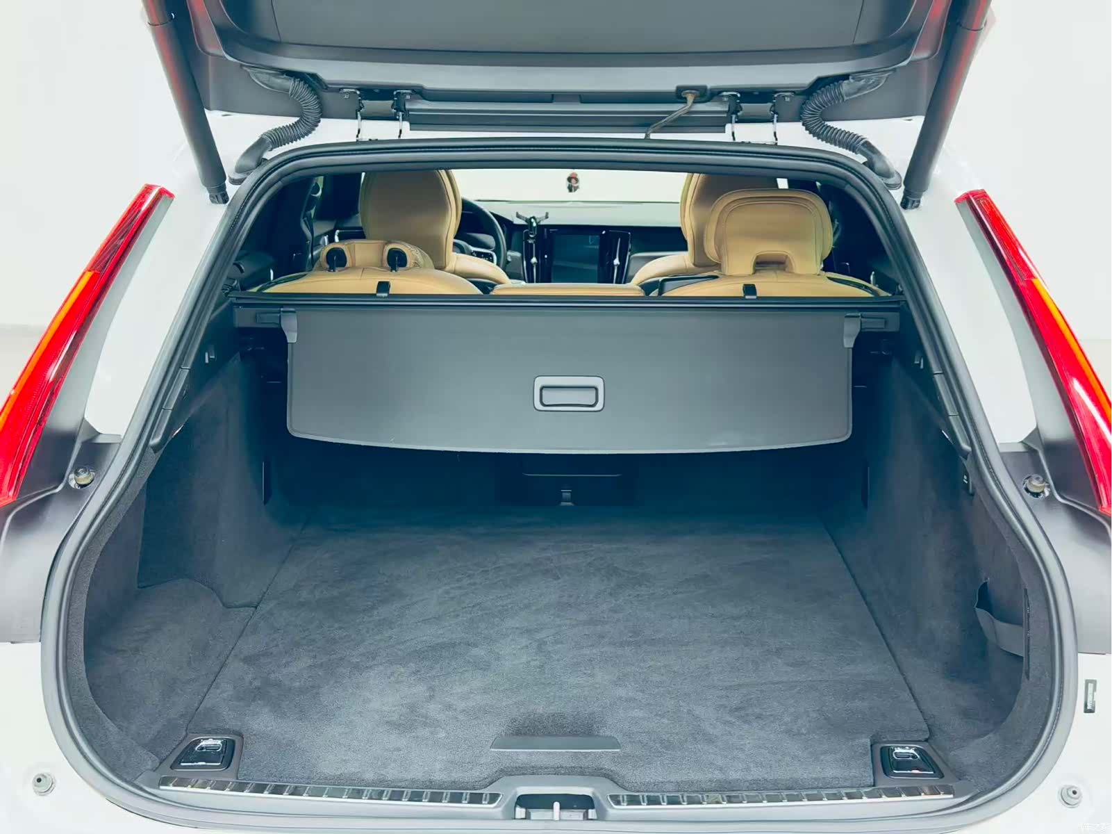 Volvo V90, 2018 22
