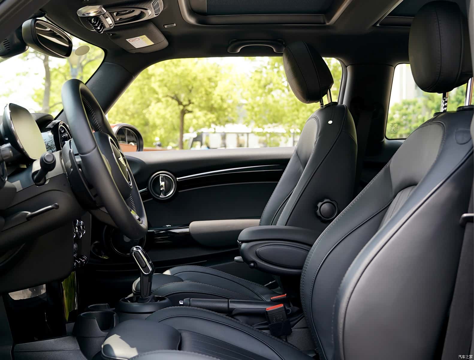 Mini Cooper, 2022 10