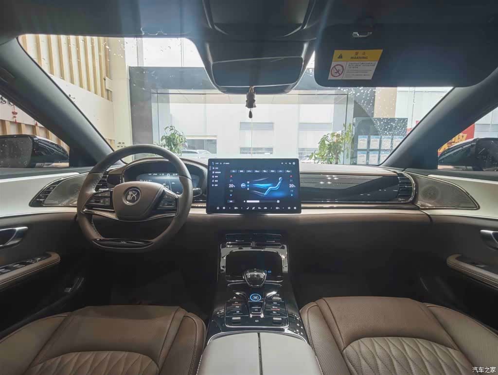 BYD Han, 2024 10