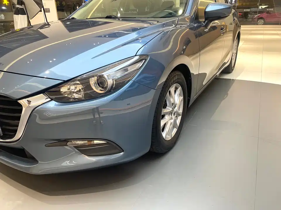 Mazda 3 Angkesaila