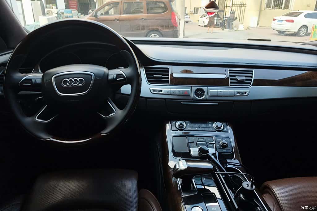 Audi A8L, 2015 12