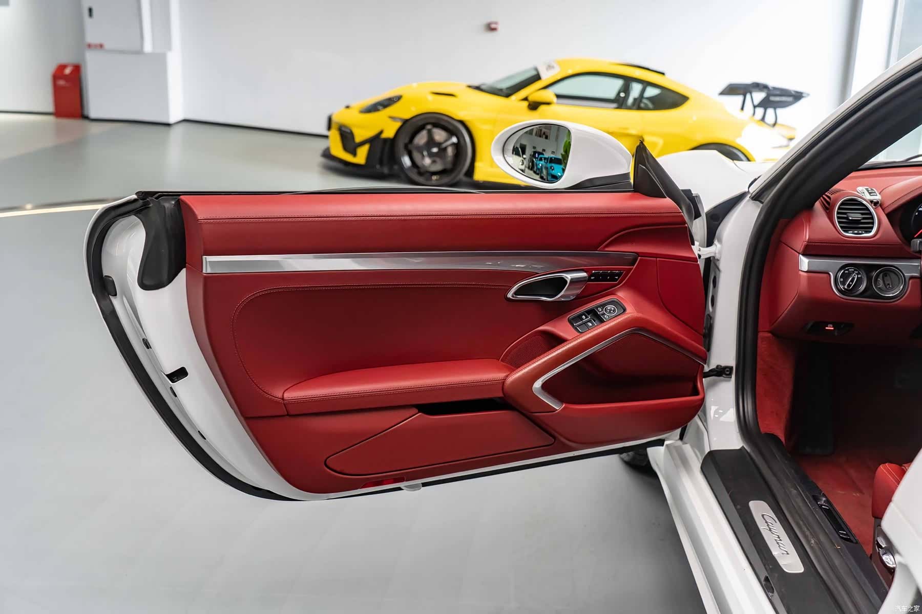 Porsche Cayman, 2018 12