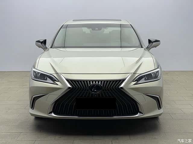 Lexus ES, 2020 2