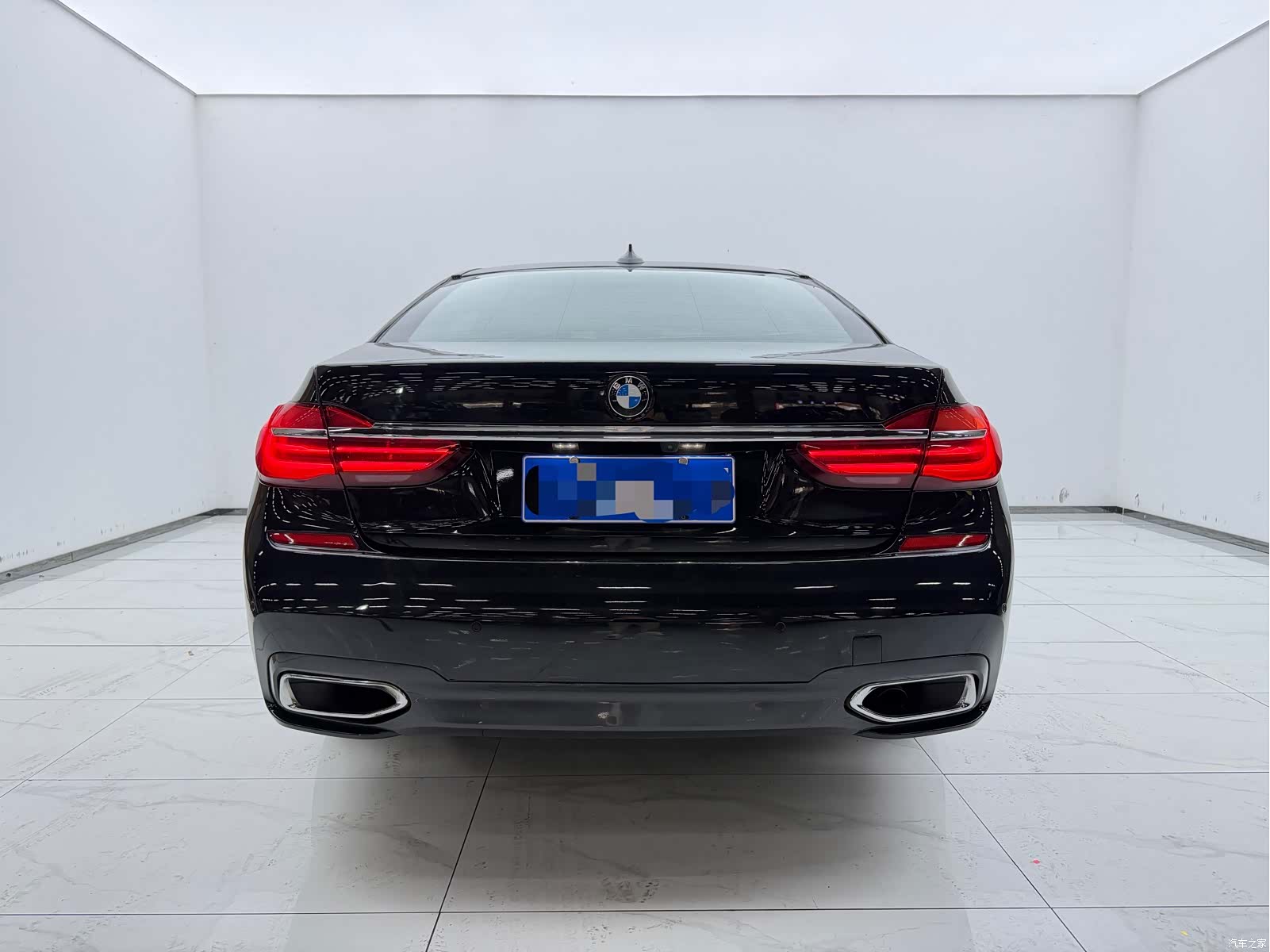 BMW 7 Series, 2018 все фото