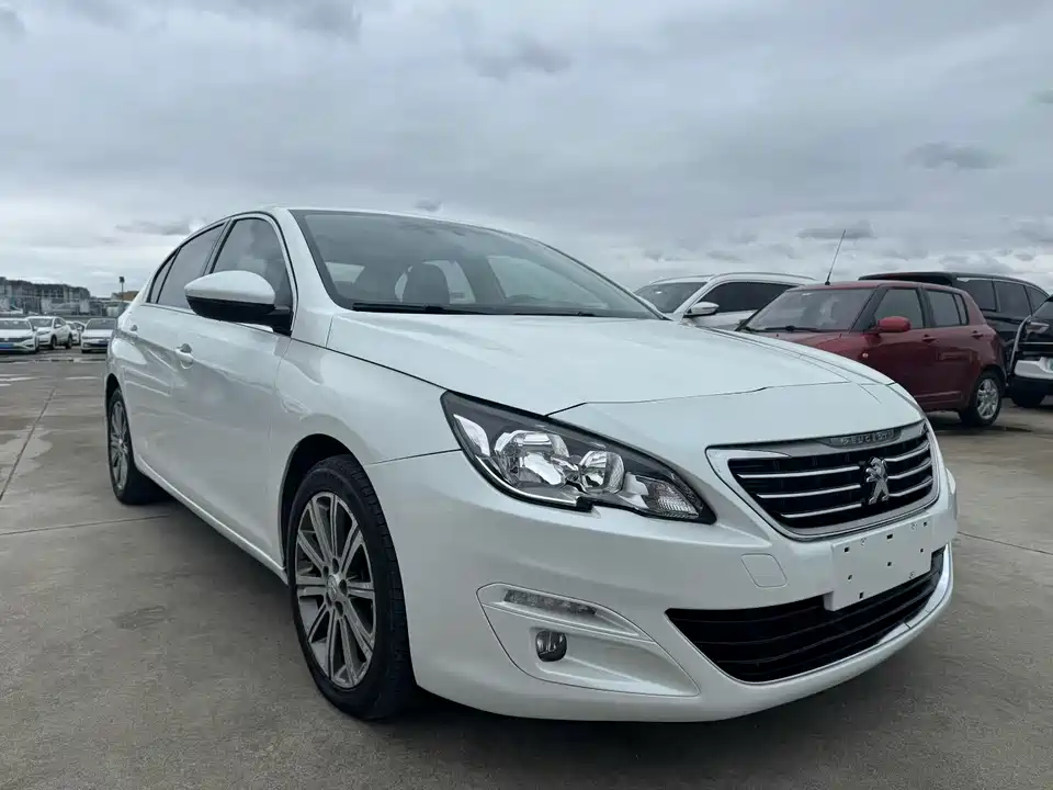 Peugeot 408