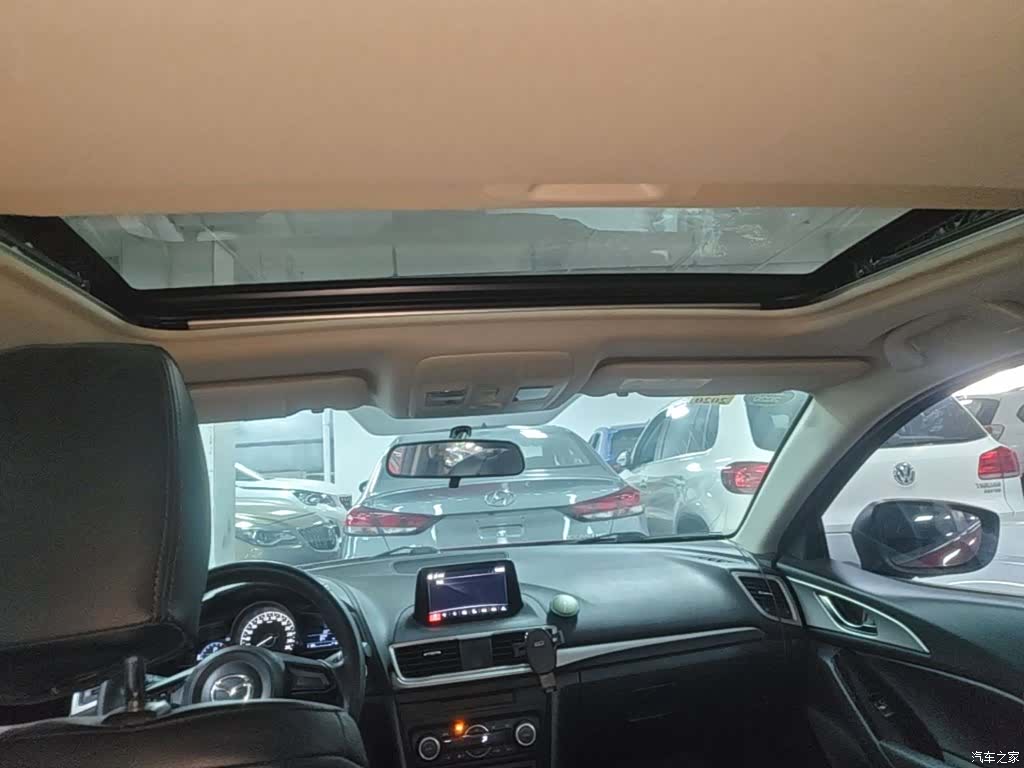 Mazda Mazda3, 2018 18