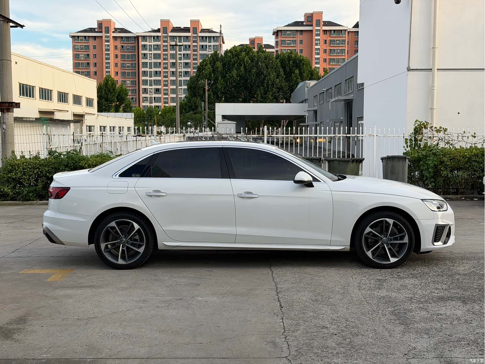 Audi A4L, 2021 10