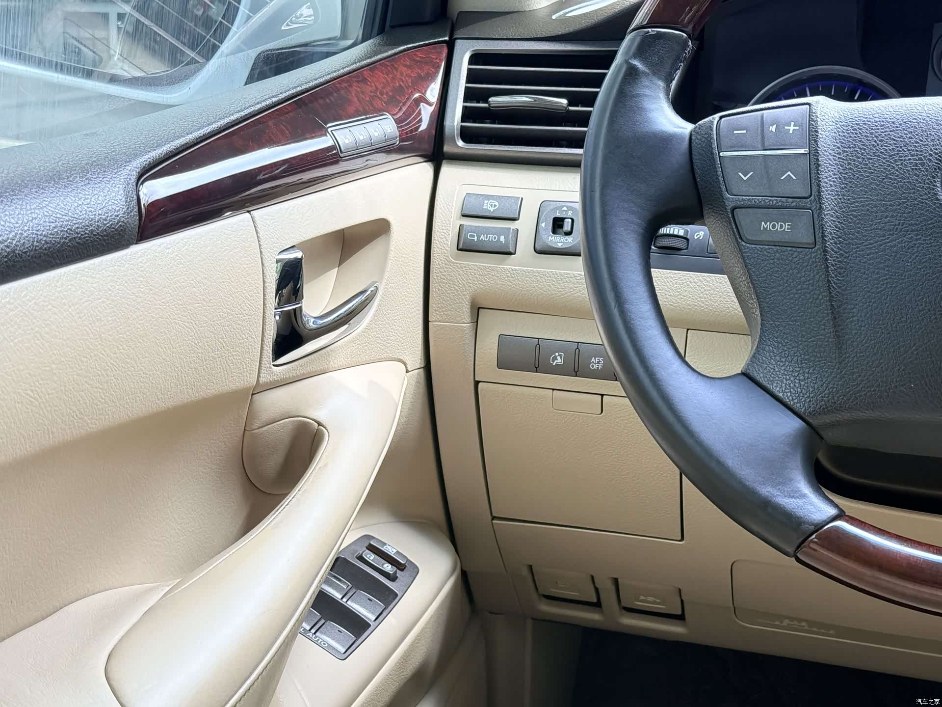 Lexus LX, 2008 14