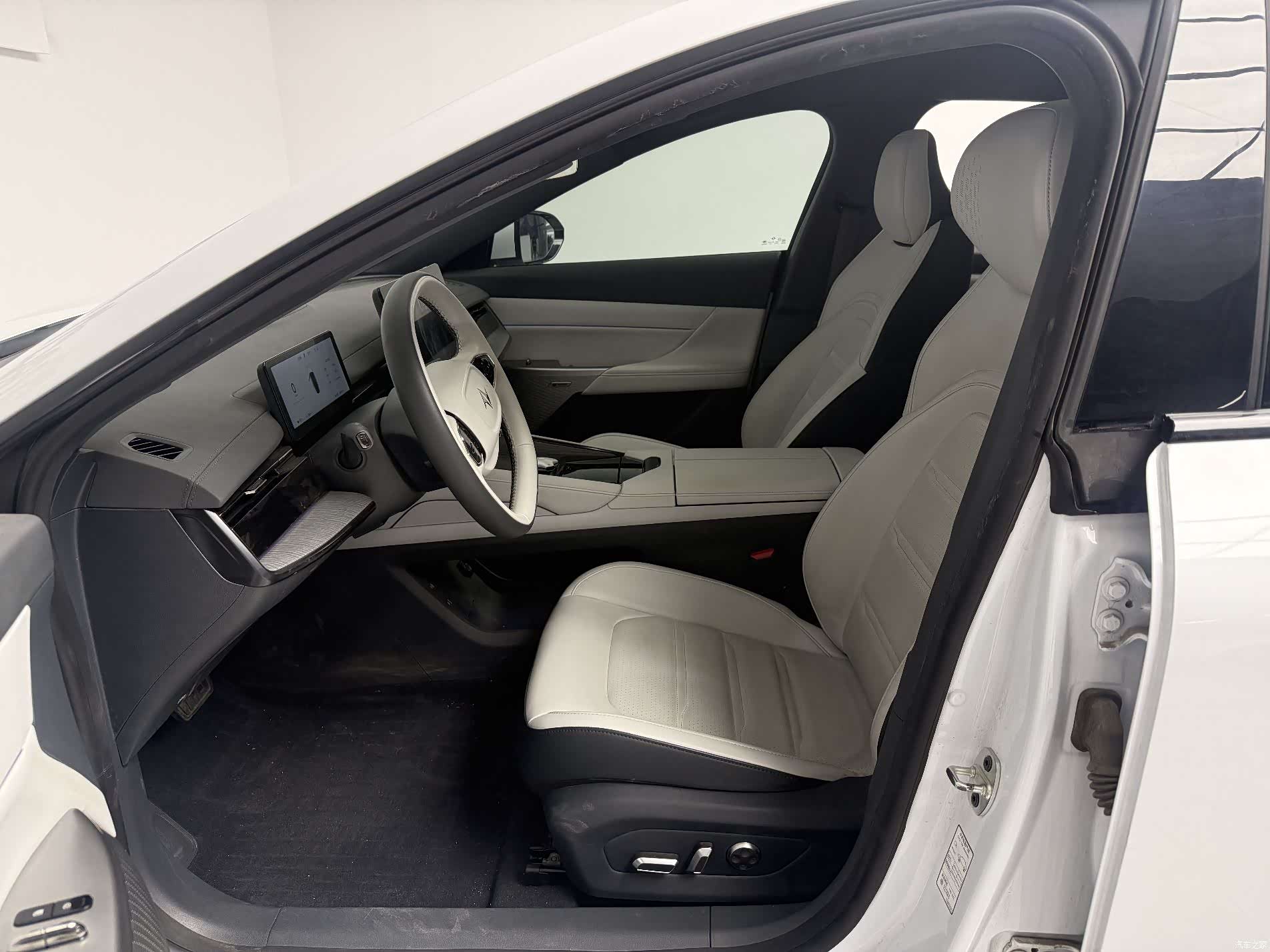 DongFeng eπ007, 2024 11