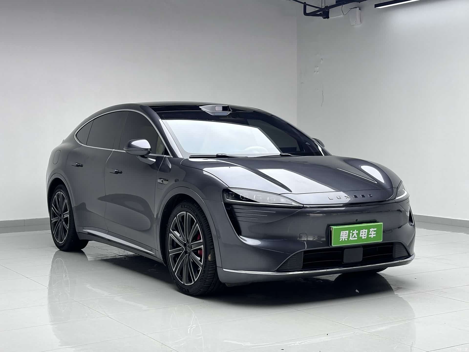 Luxeed R7, 2025 3