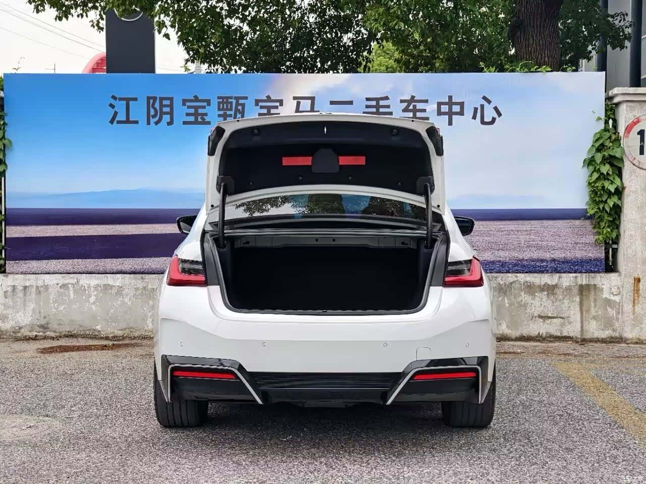BMW i3, 2024 все фото