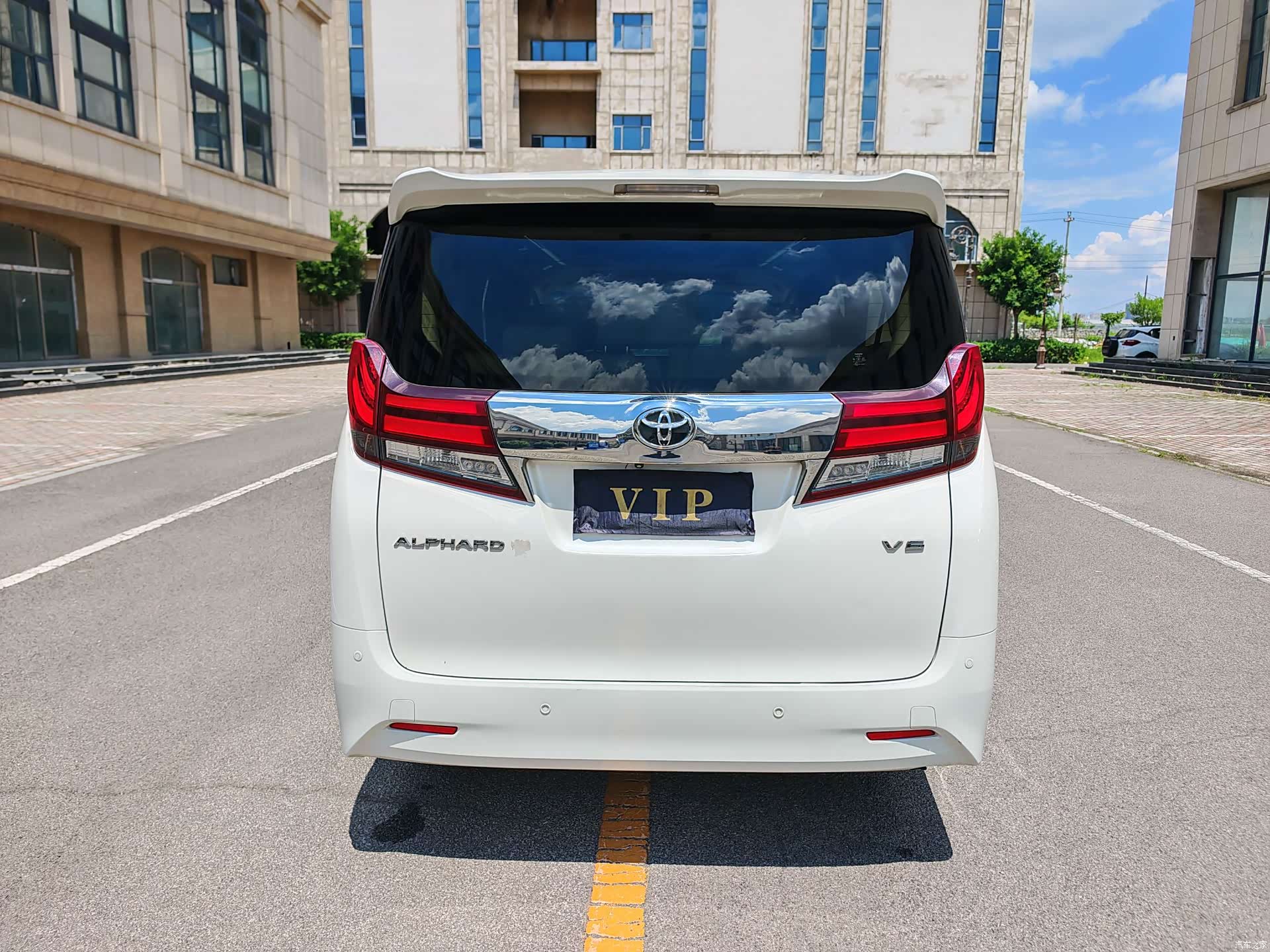 Toyota Alphard, 2016 17