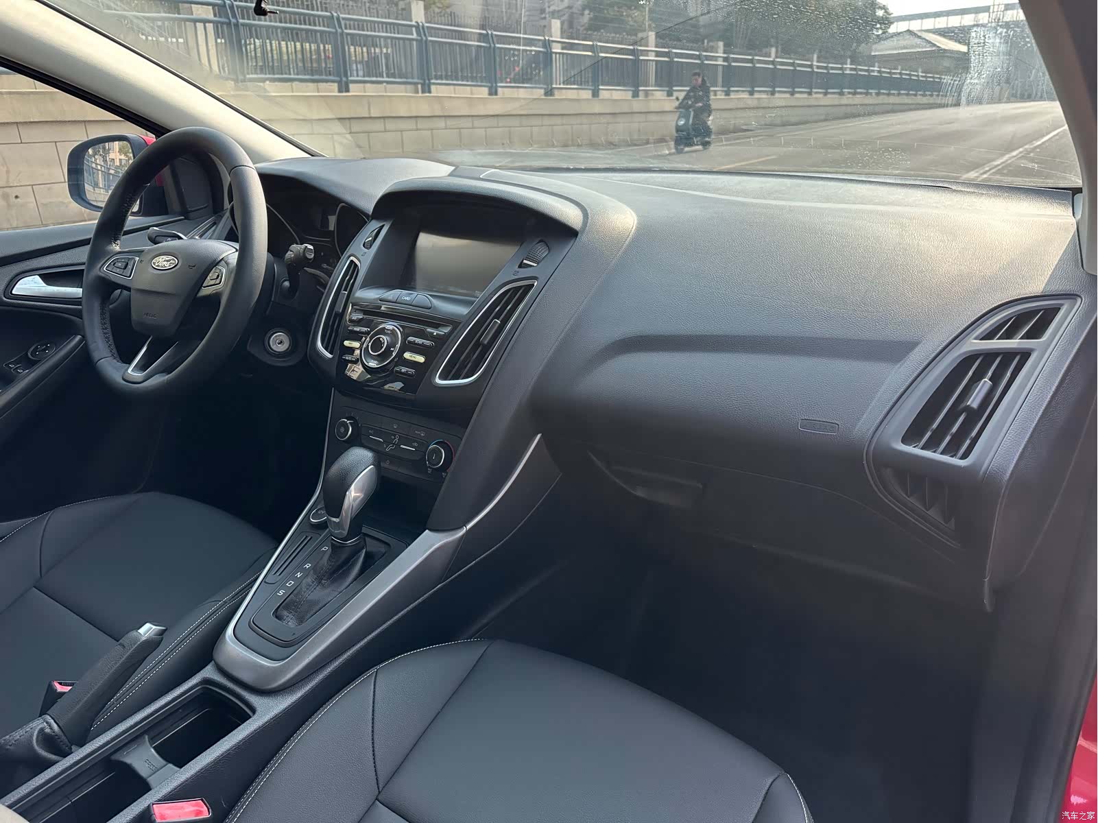 Ford Focus, 2018 13