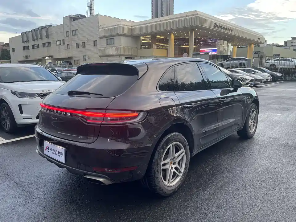 Porsche Macan