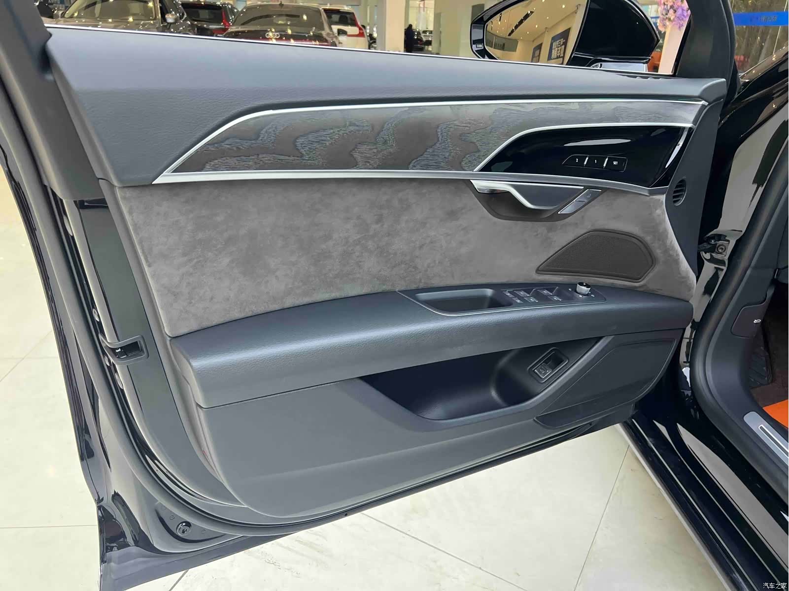Audi A8L, 2022 9