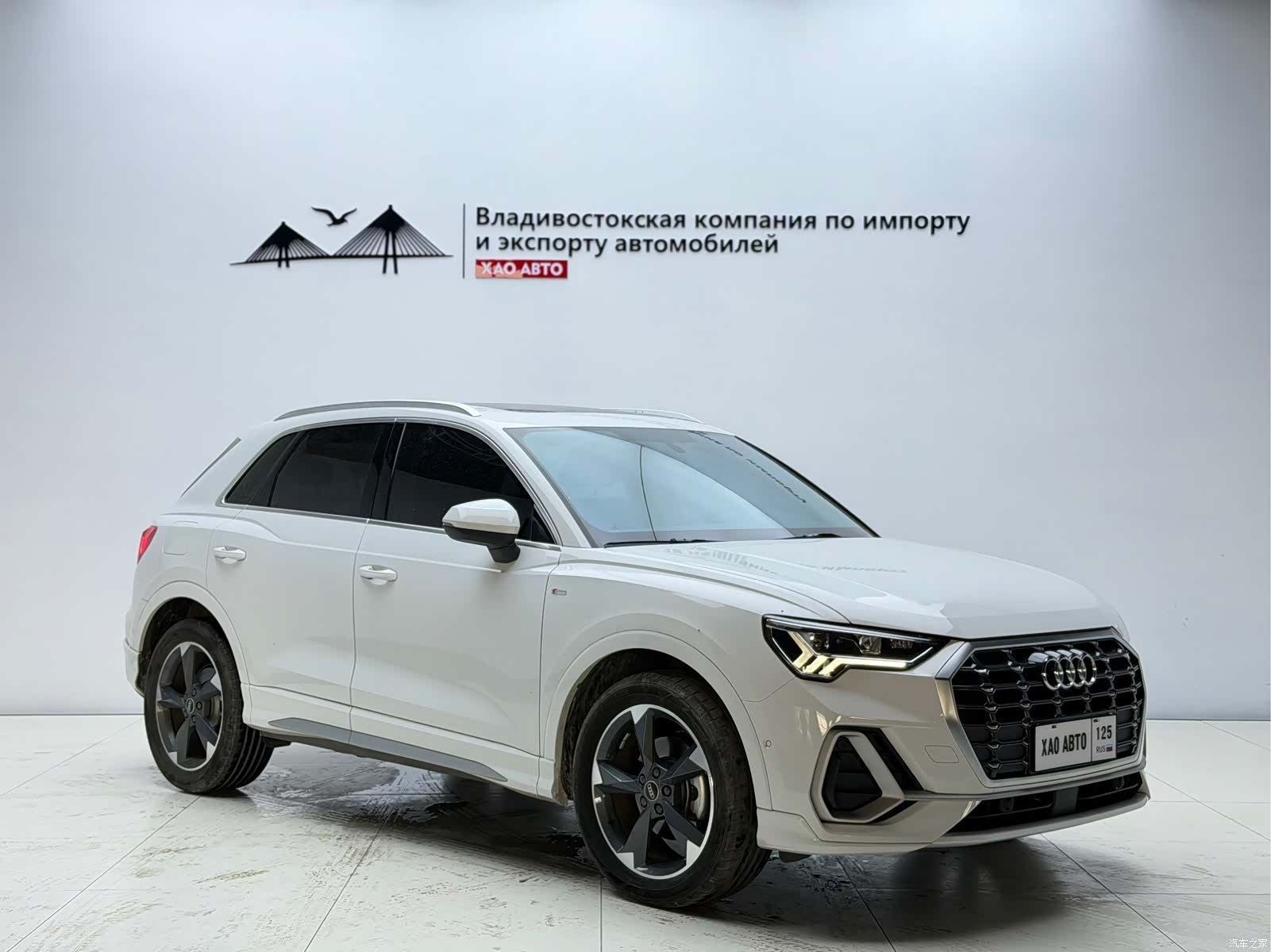 Audi Q3, 2023 3