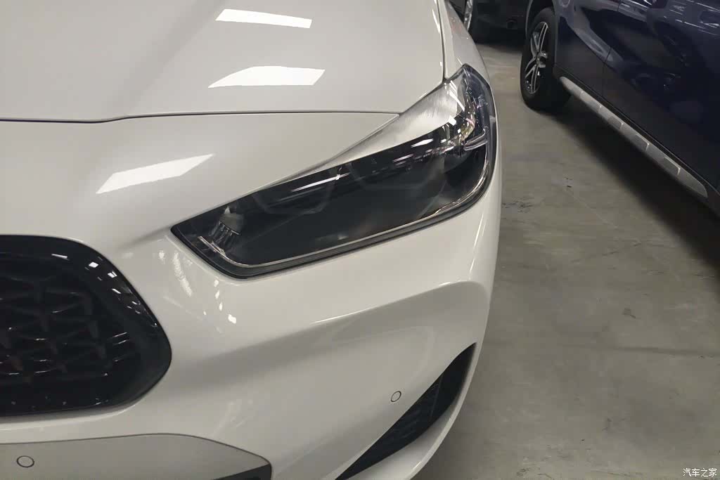BMW X2, 2023 все фото