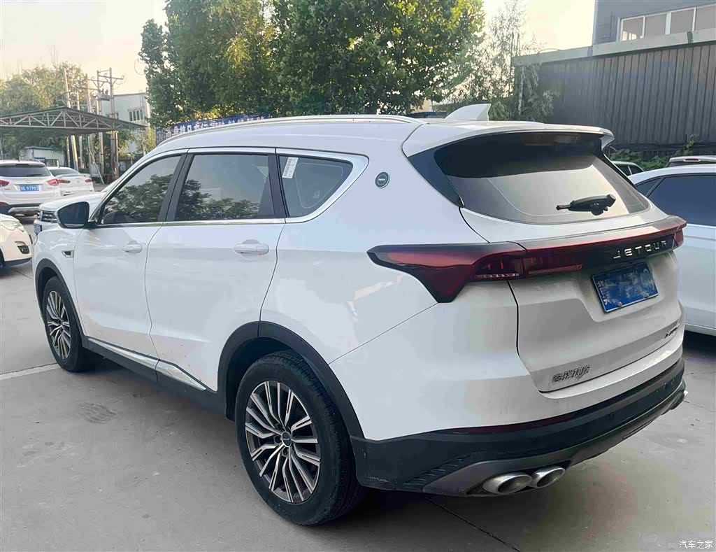 Jetour X70, 2023 10