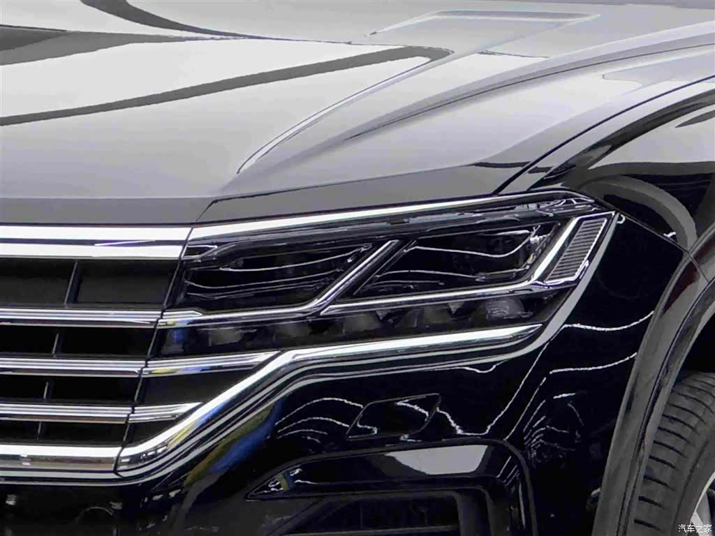 Volkswagen Touareg, 2025 3