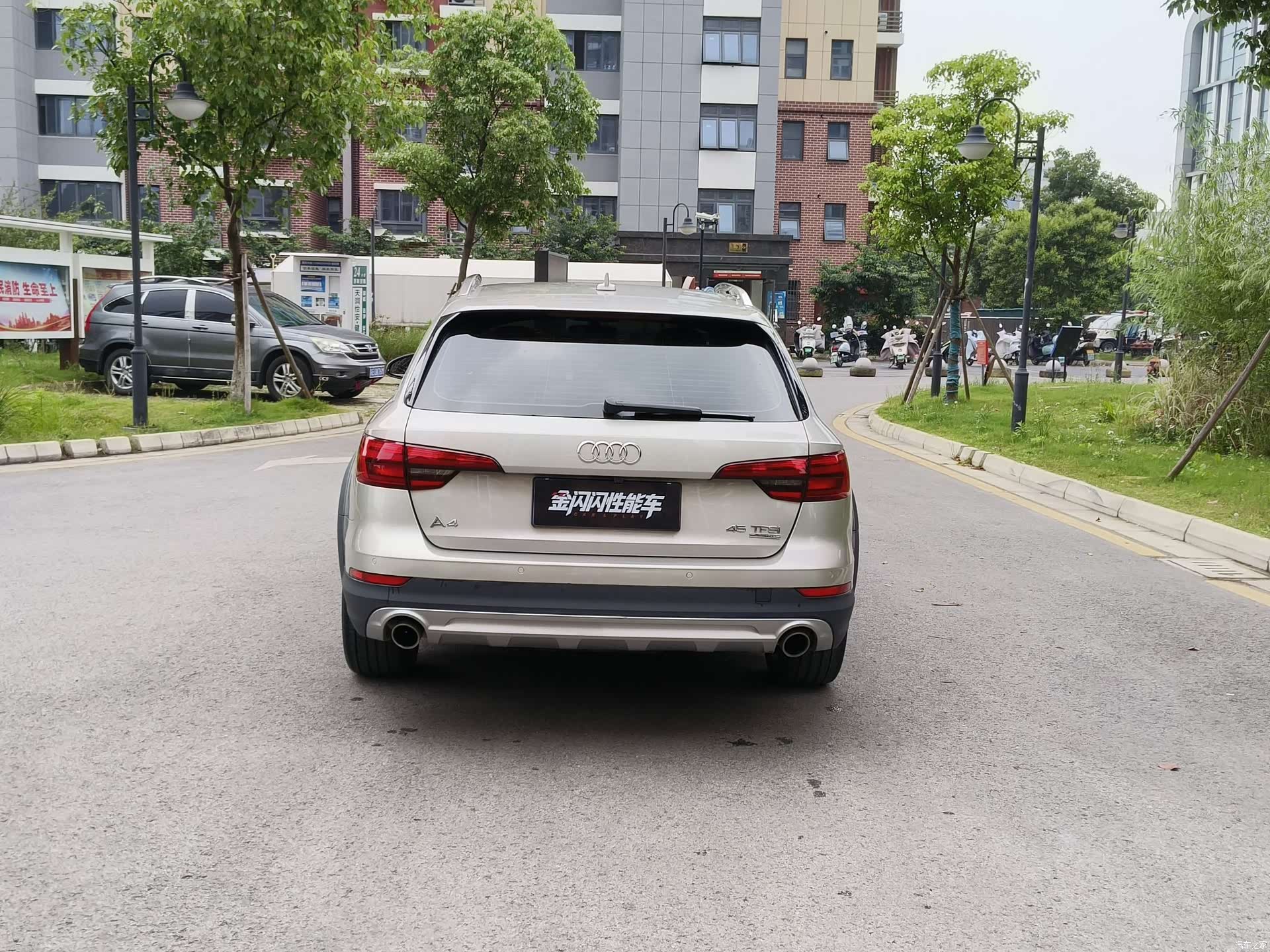 Audi A4, 2018 13