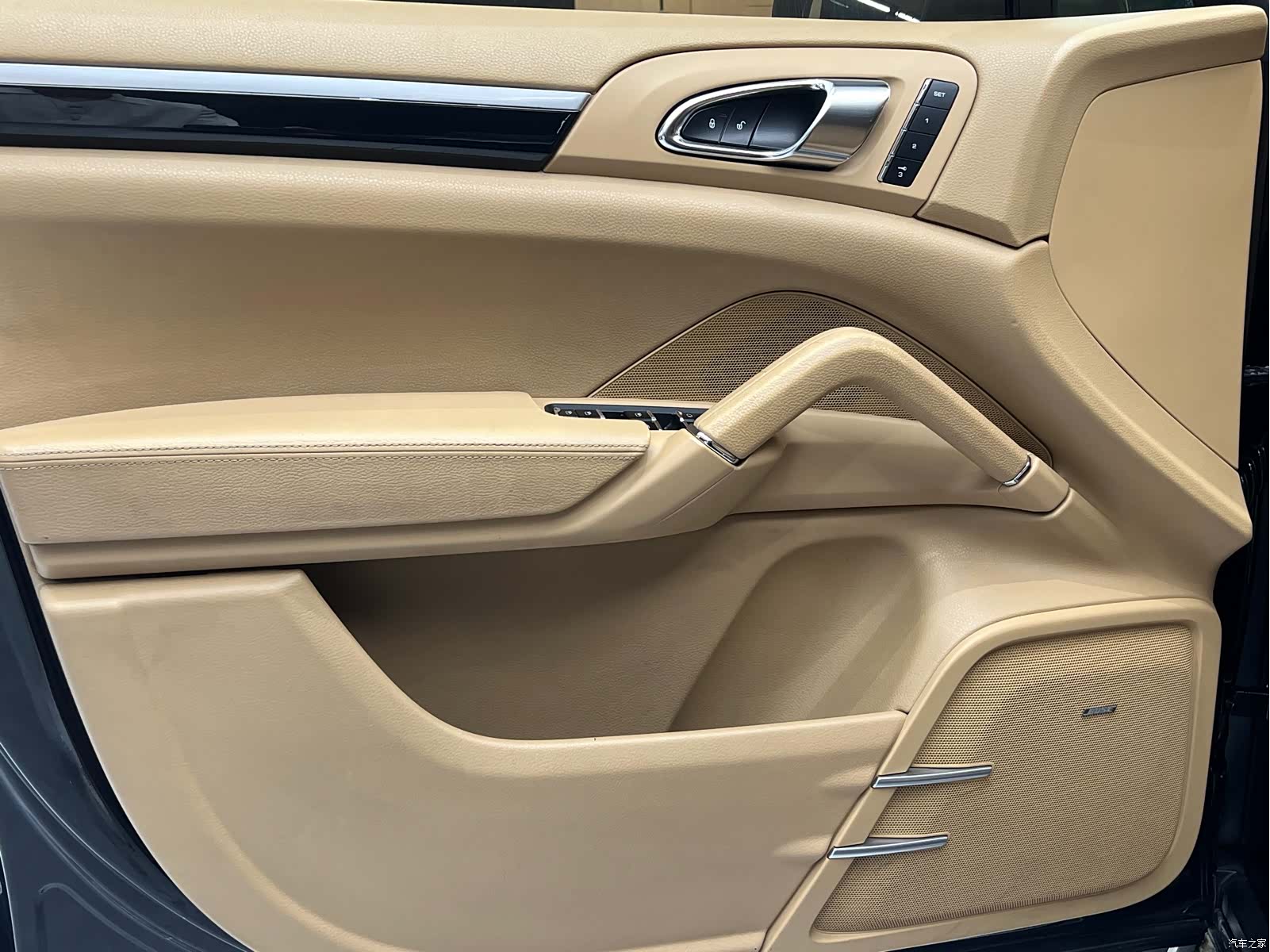 Porsche Cayenne, 2013 20