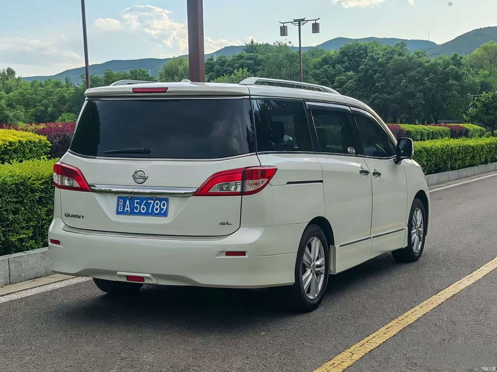 Nissan SL, 2017 4
