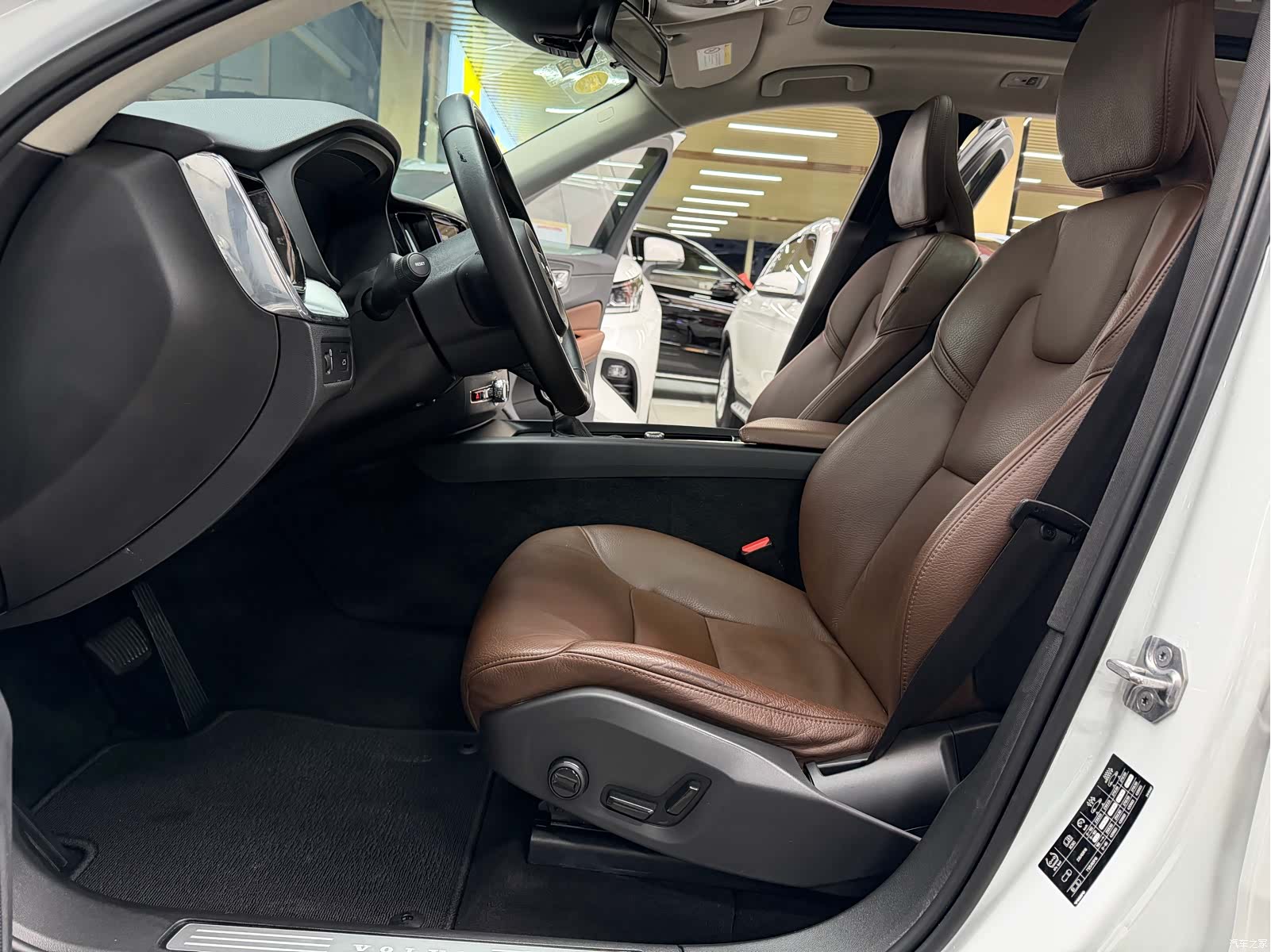 Volvo XC60, 2018 11