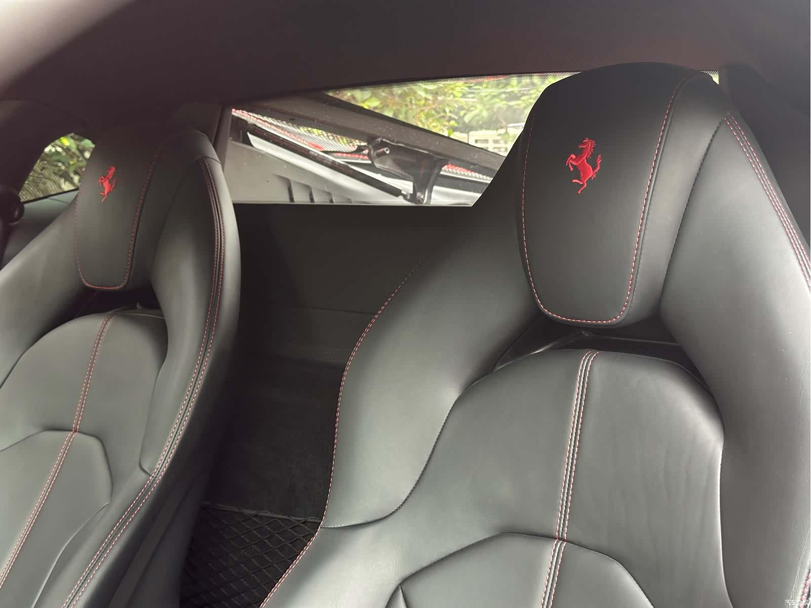 Ferrari F8, 2023 7
