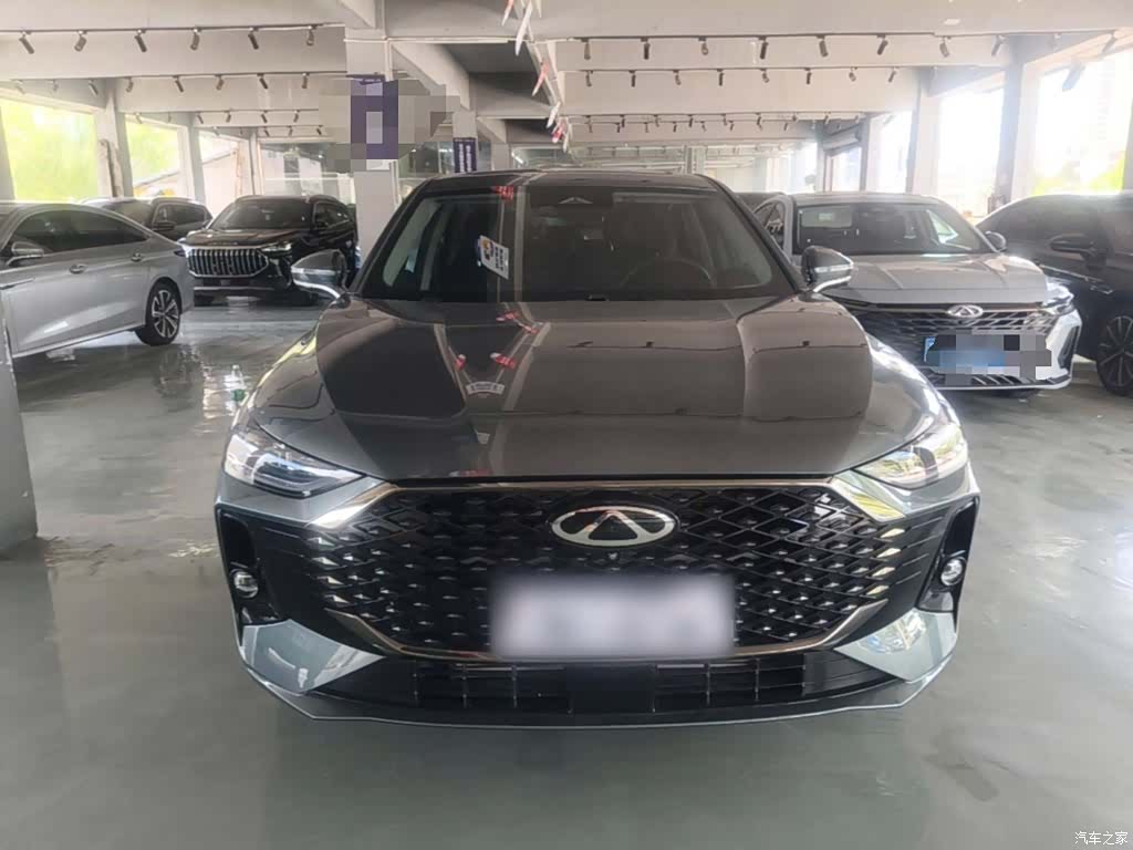 Chery Arrizo 8, 2025 3