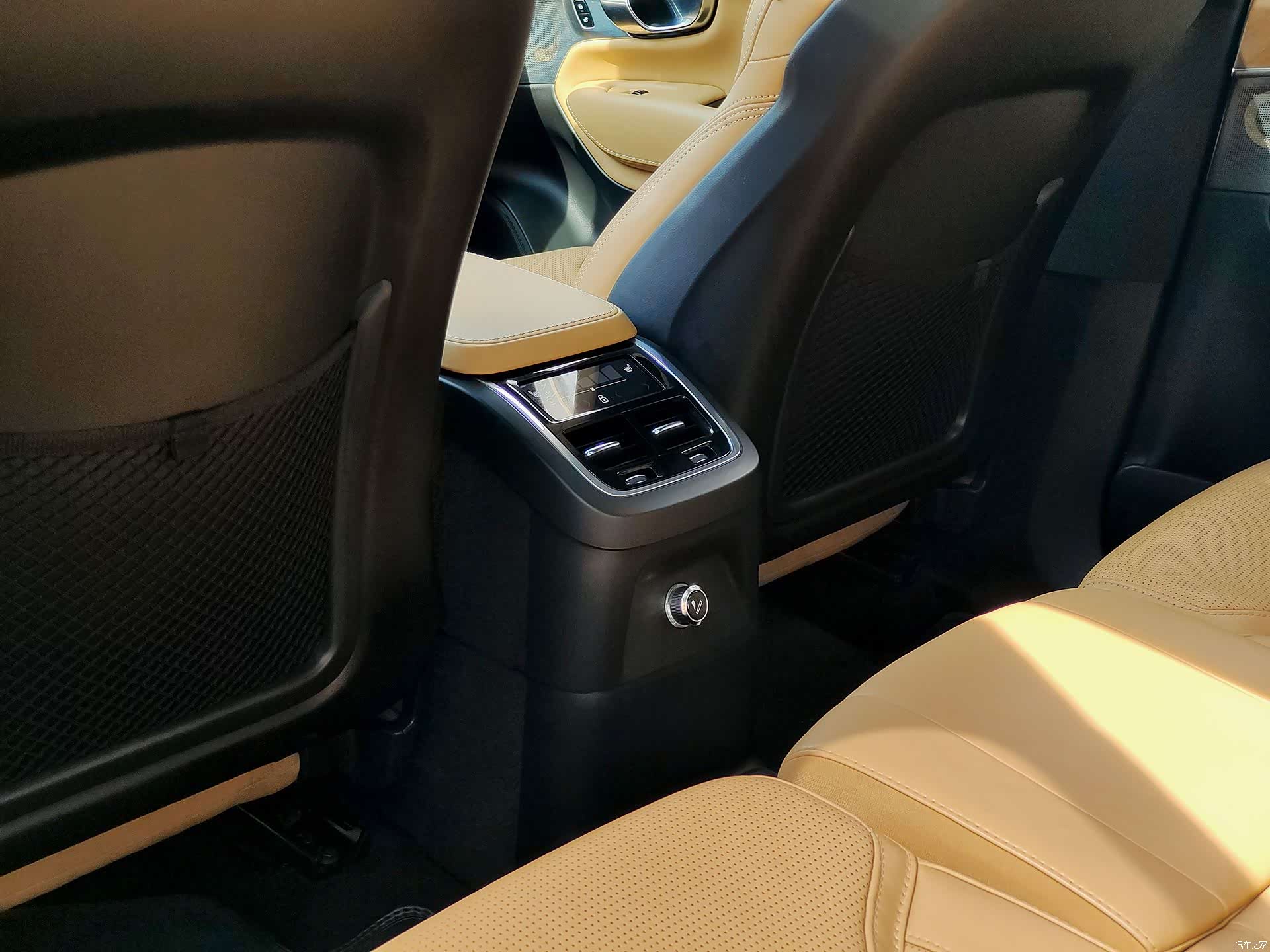 Volvo XC90, 2018 9