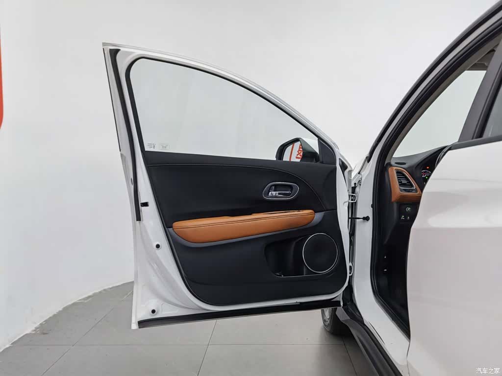Honda Vezel, 2015 8