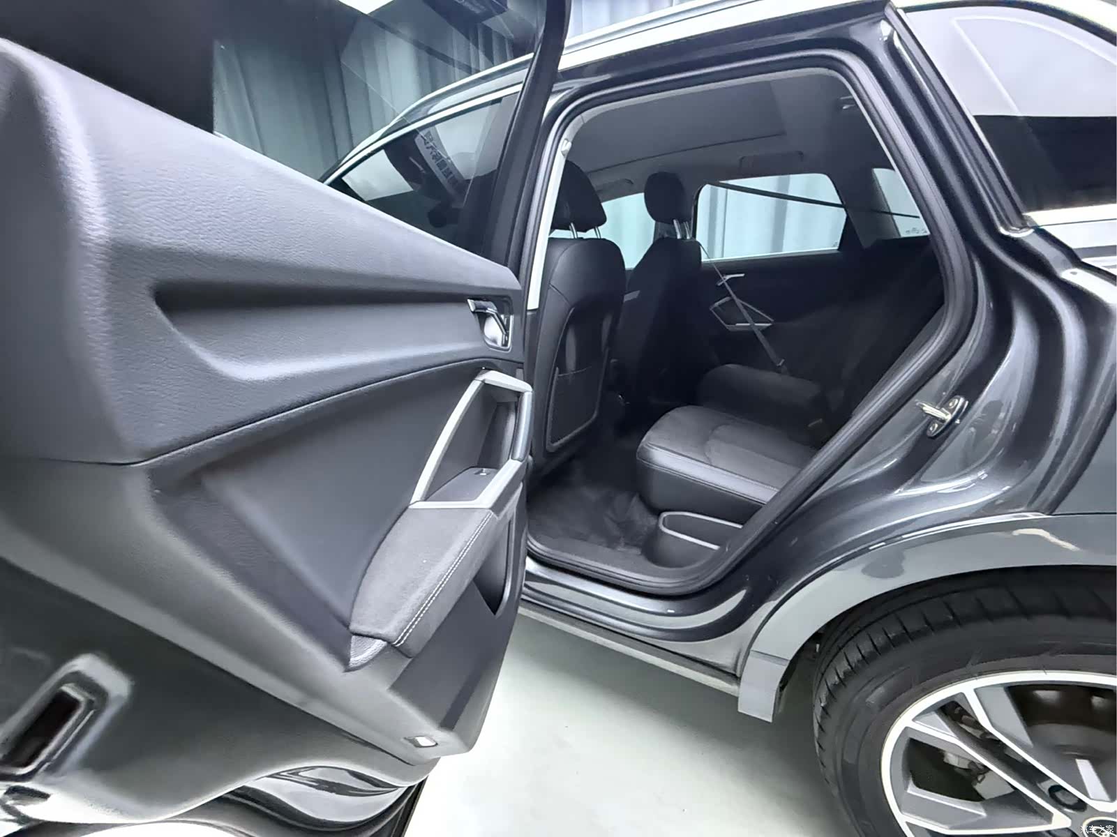 Audi Q3, 2022 9