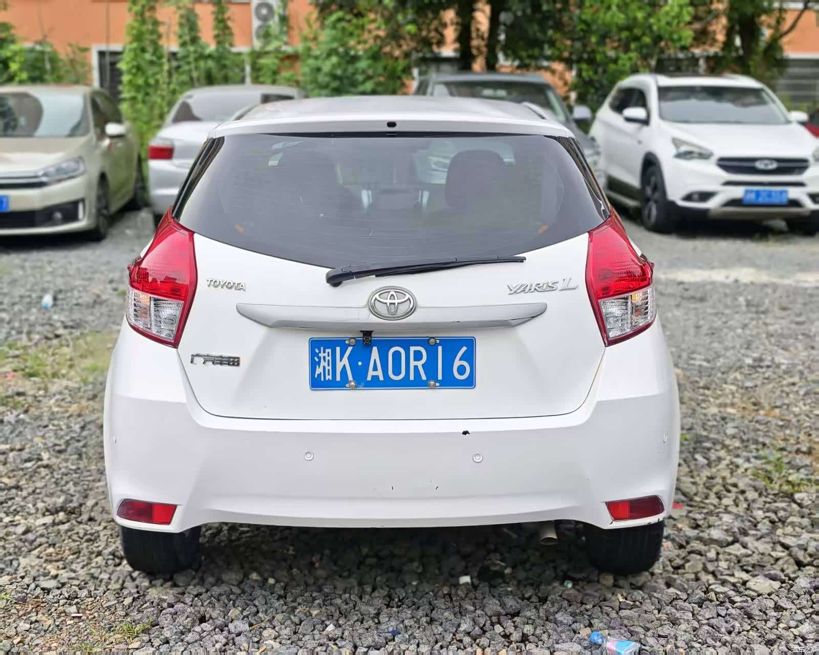 Toyota YARiS L, 2014 9