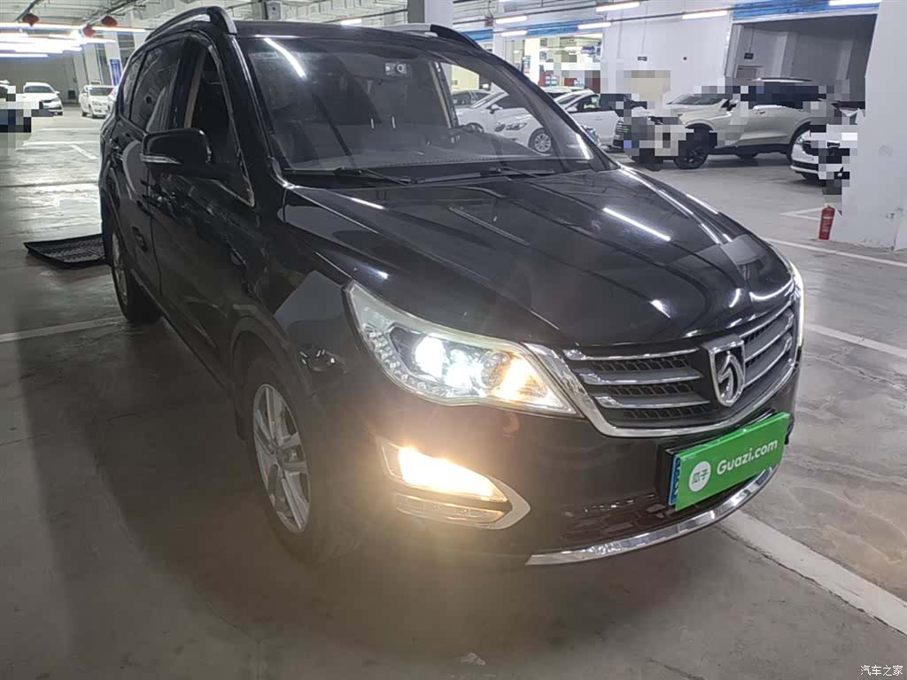 Wuling 560, 2015 4