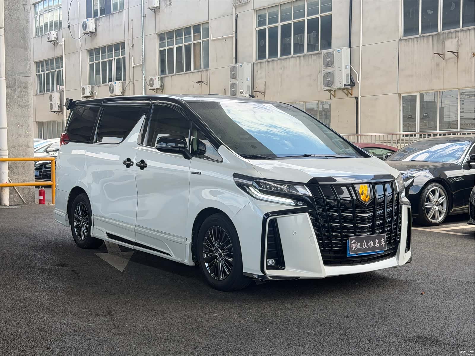 Toyota Alphard, 2017 3