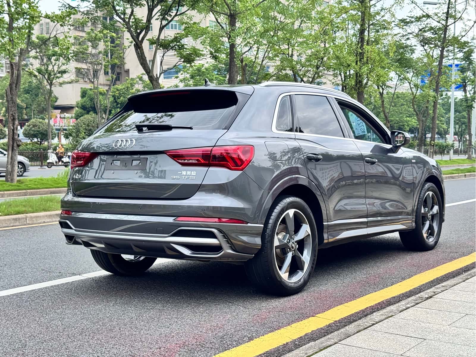 Audi Q3, 2022 4