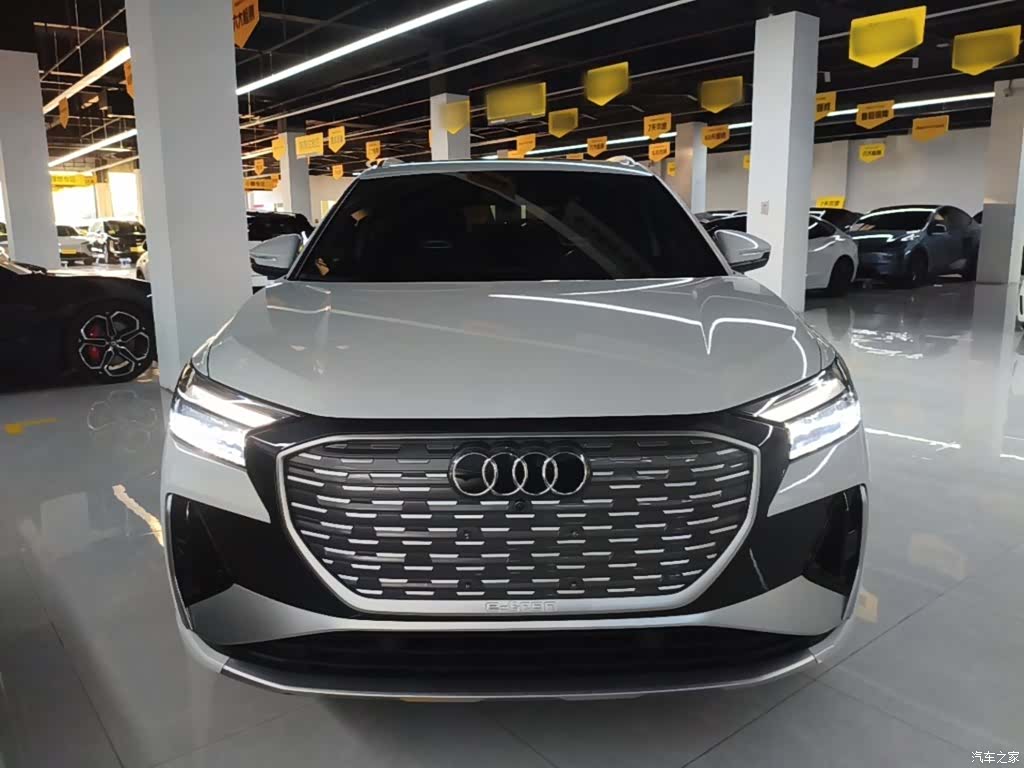Audi Q4 e-tron, 2023 3