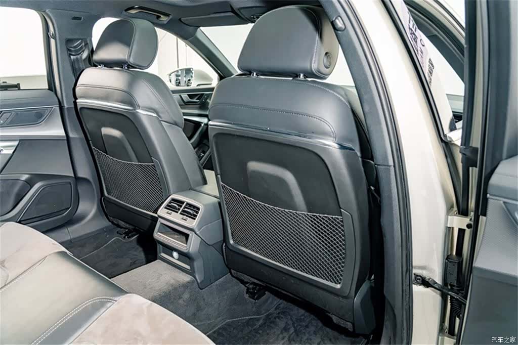 Audi A6L, 2019 18