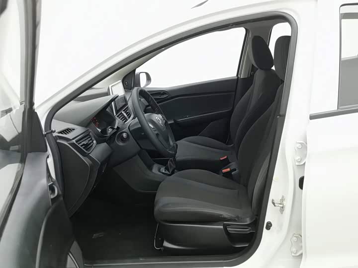 Baojun 310 2016 1.2L МКПП chao zhi xing