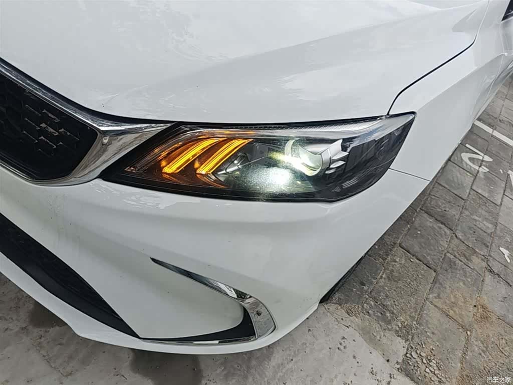 Geely Binray, 2022 24