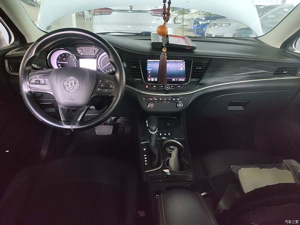 Buick Verano, 2021 10