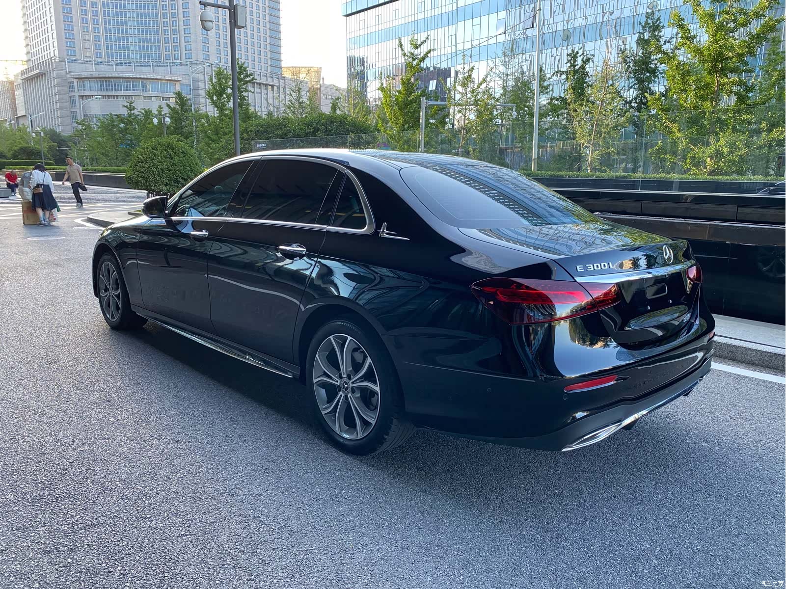 Mercedes-Benz E-Class, 2023 4