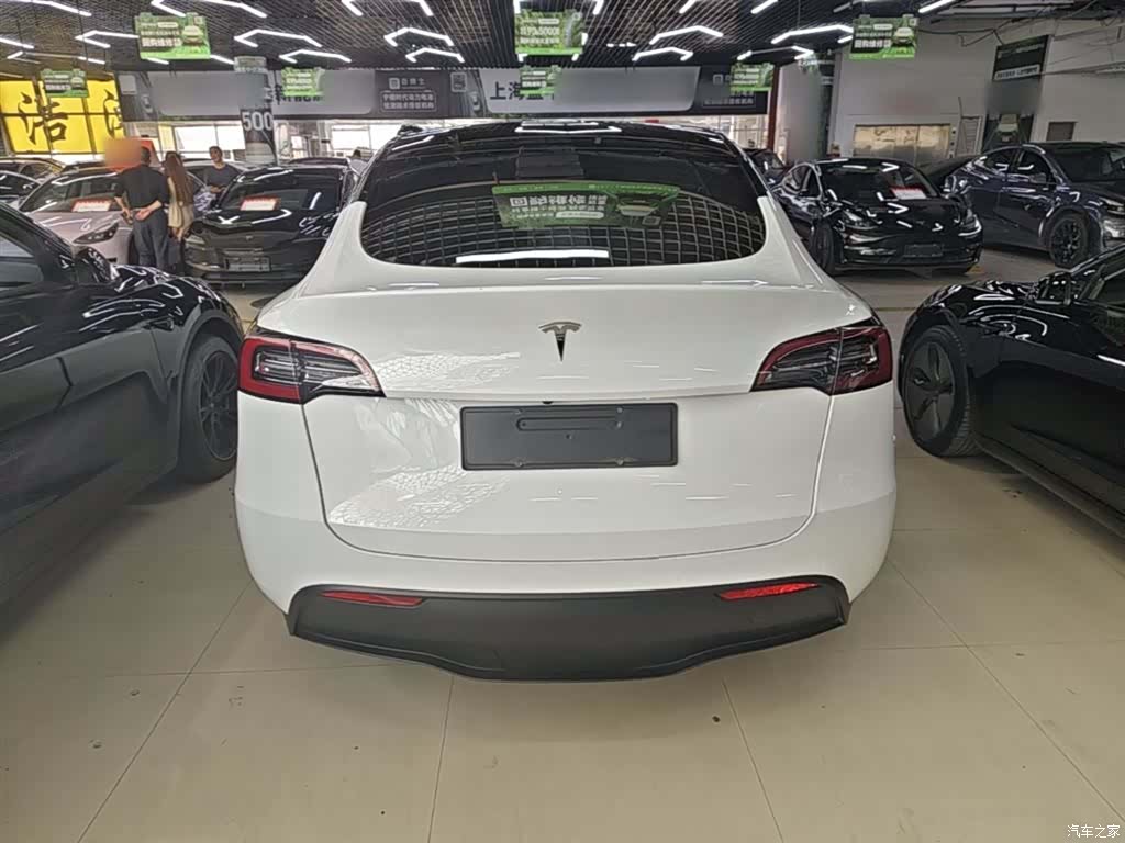 Tesla Model Y, 2022 6