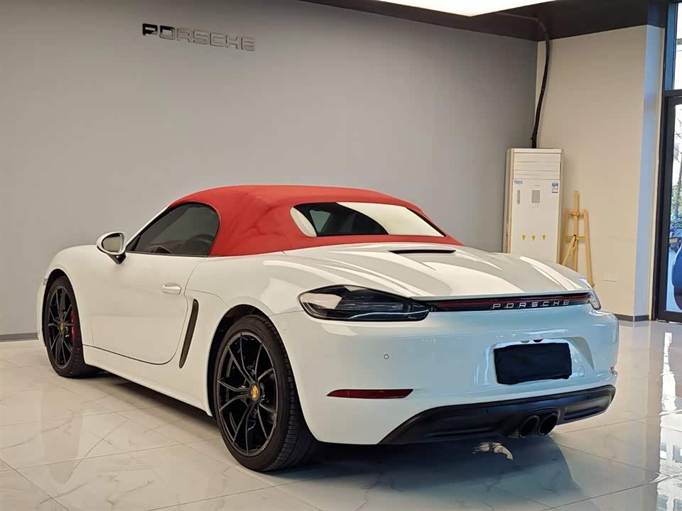 Porsche 718