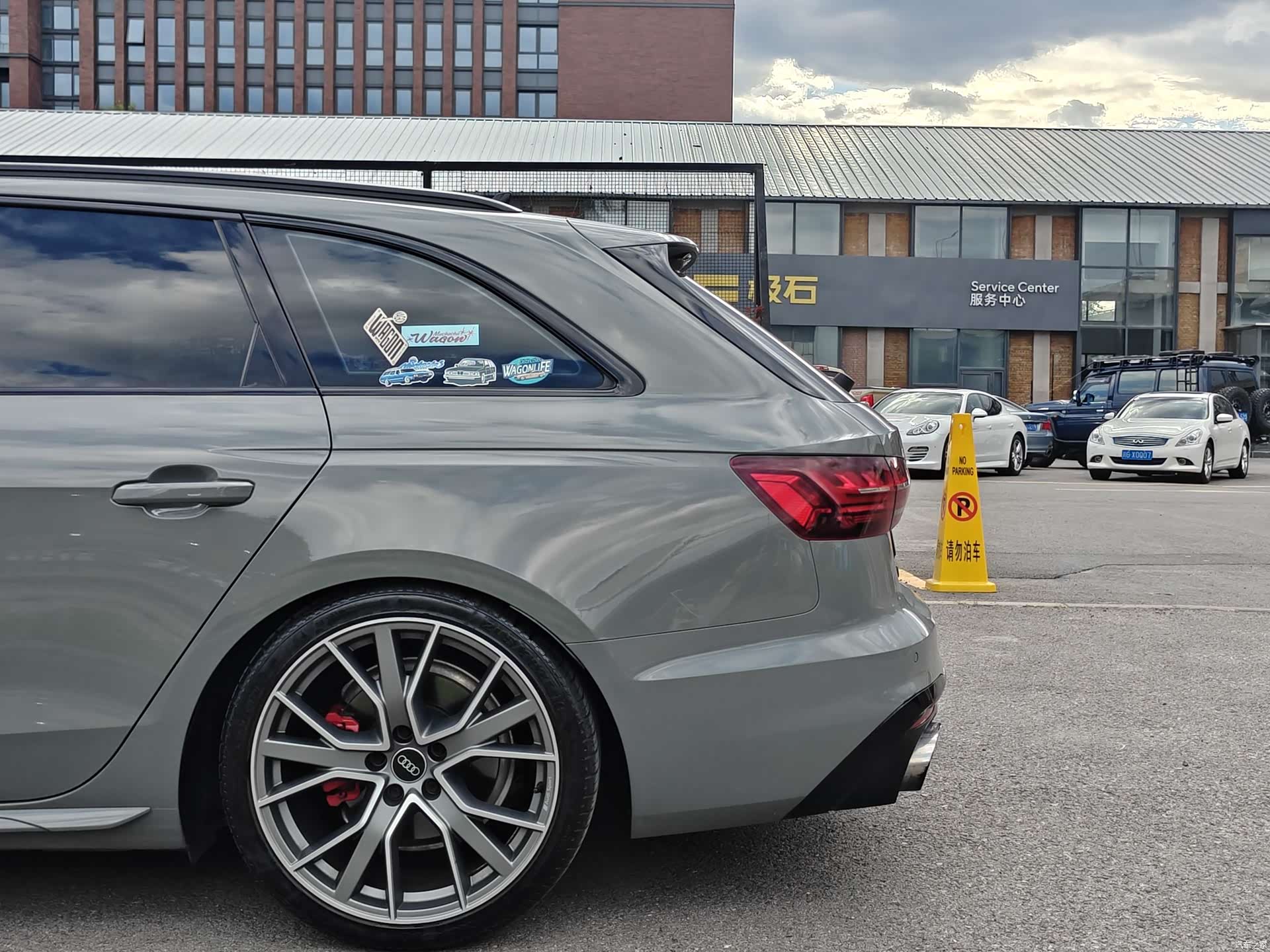 Audi A4, 2022 8